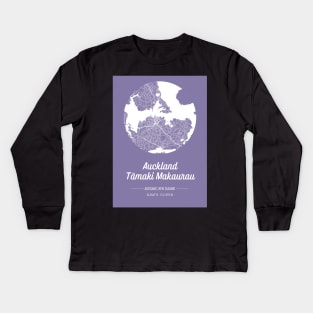 City map in purple: Auckland Tamaki Makaurau, New Zealand with retro vintage flair Kids Long Sleeve T-Shirt